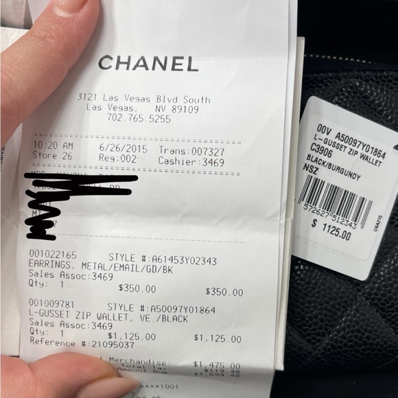 Chanel Wallet - Picture 6 of 6